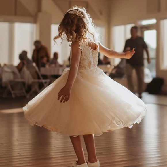 Flower girl dresses - Picture 4 of 4